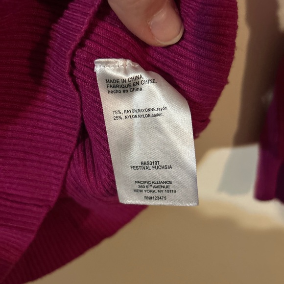 Bebe O Ring Ribbed Top - Picture 5 of 5